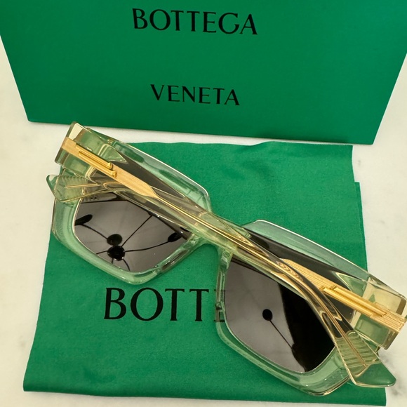 Bottega Veneta BV1122S 003 New Transparent Yellow/Grey Women's Sunglasses - Picture 9 of 13